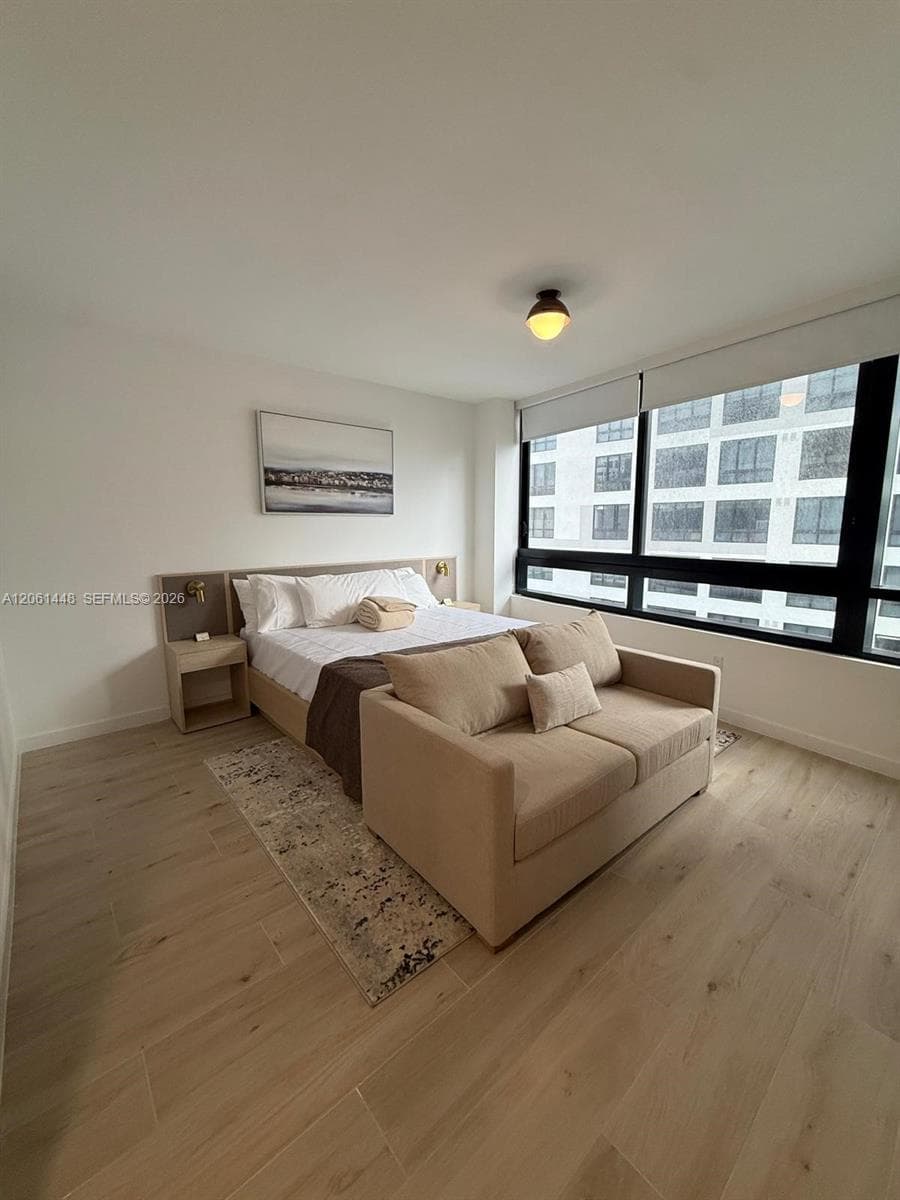225 N Miami Ave # 1506, Miami, FL 33128