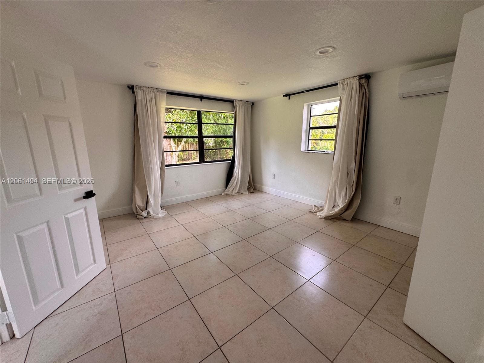 124 NW 89th St # 124, El Portal, FL 33150 — zdjęcie 5