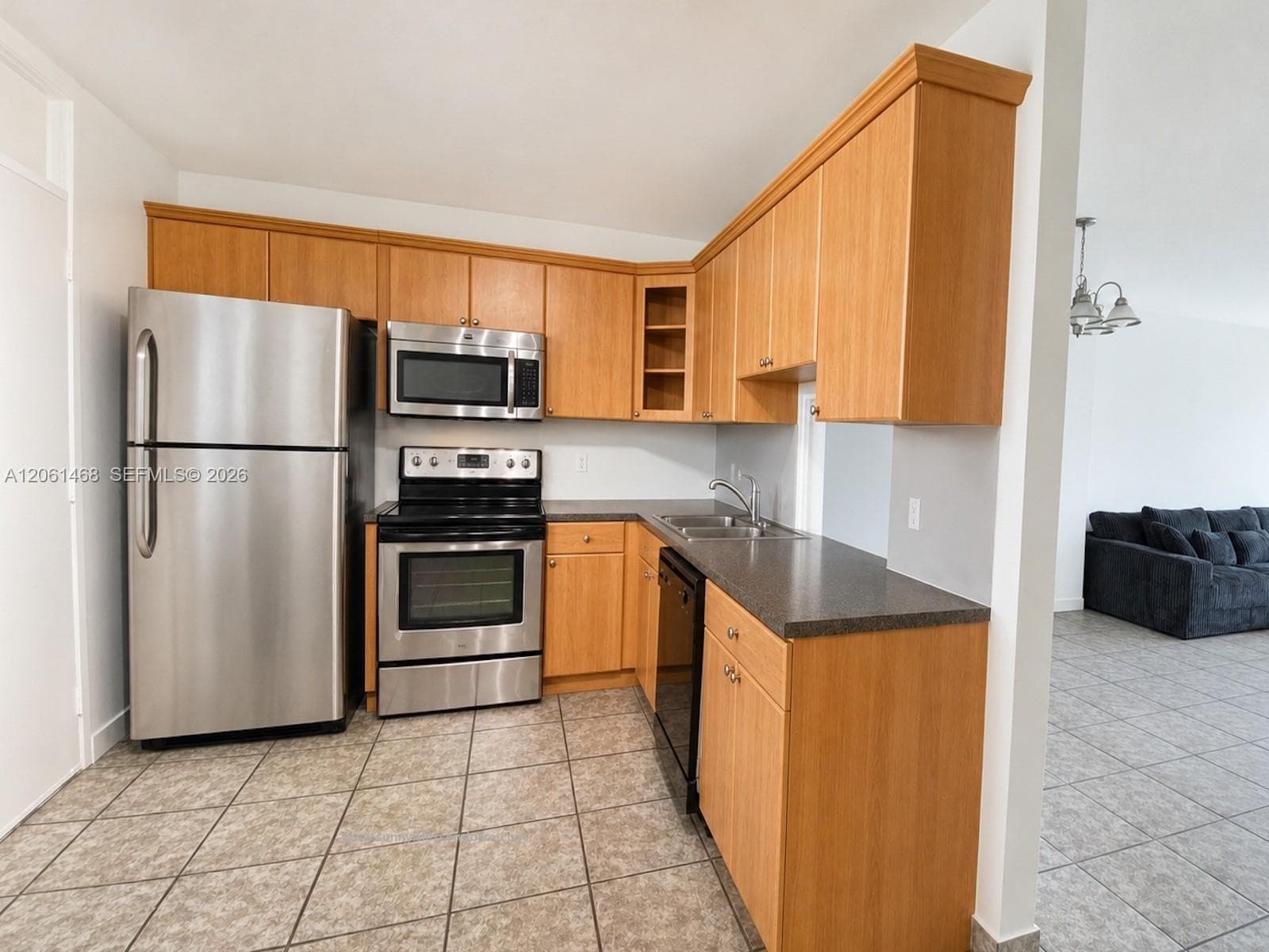 3703 NE 166th St # 704, North Miami Beach, FL 33160 — zdjęcie 3