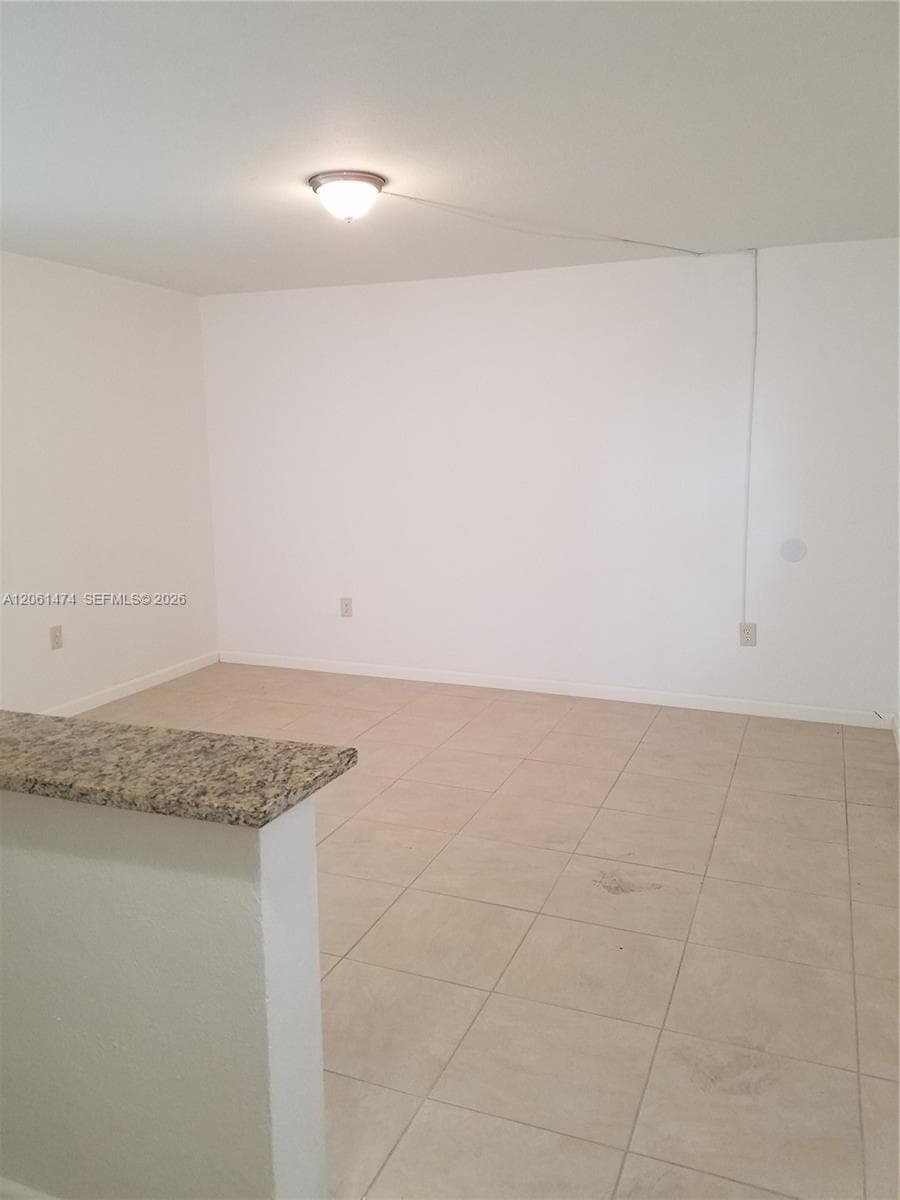4450 SW 67 AVE # Y, Miami, FL 33155
