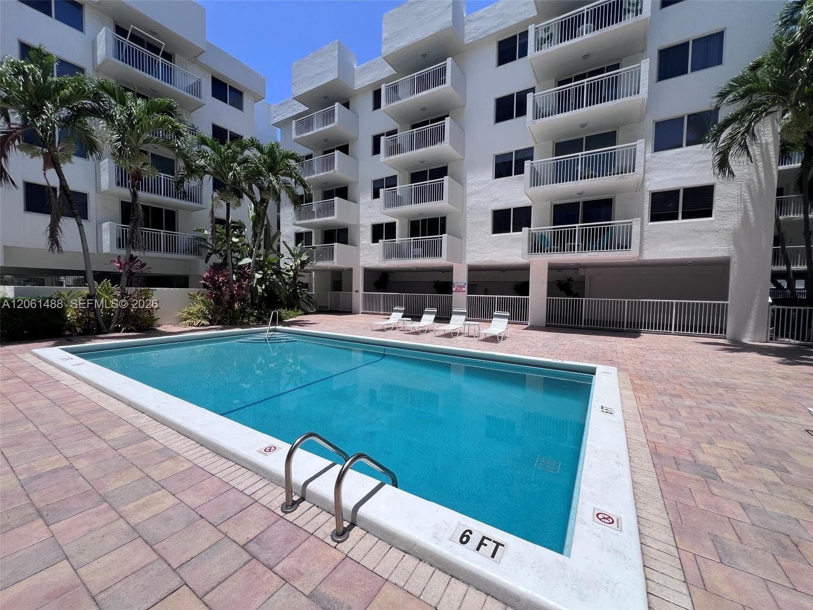 1665 Bay Rd # 416, Miami Beach, FL 33139