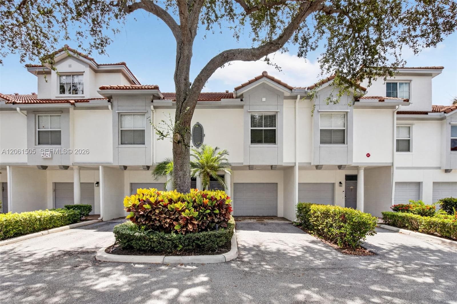 2024 Alta Meadows Ln # 807, Delray Beach, FL 33444