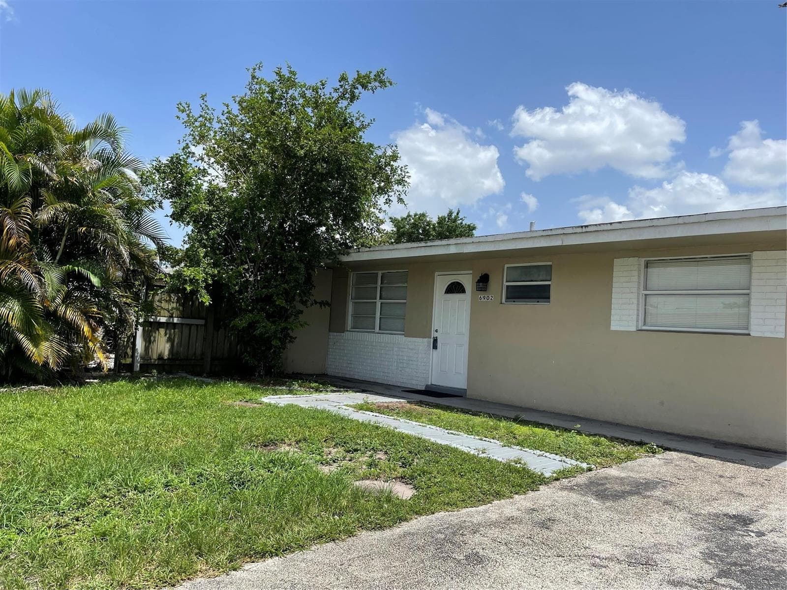 6902 SW 15th Street, North Lauderdale, FL 33068 — zdjęcie 2