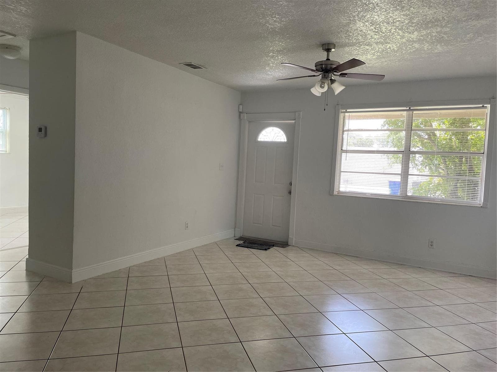 6902 SW 15th Street, North Lauderdale, FL 33068 — zdjęcie 4