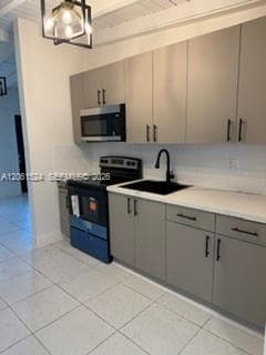 6110 Monroe St, Hollywood, FL 33023