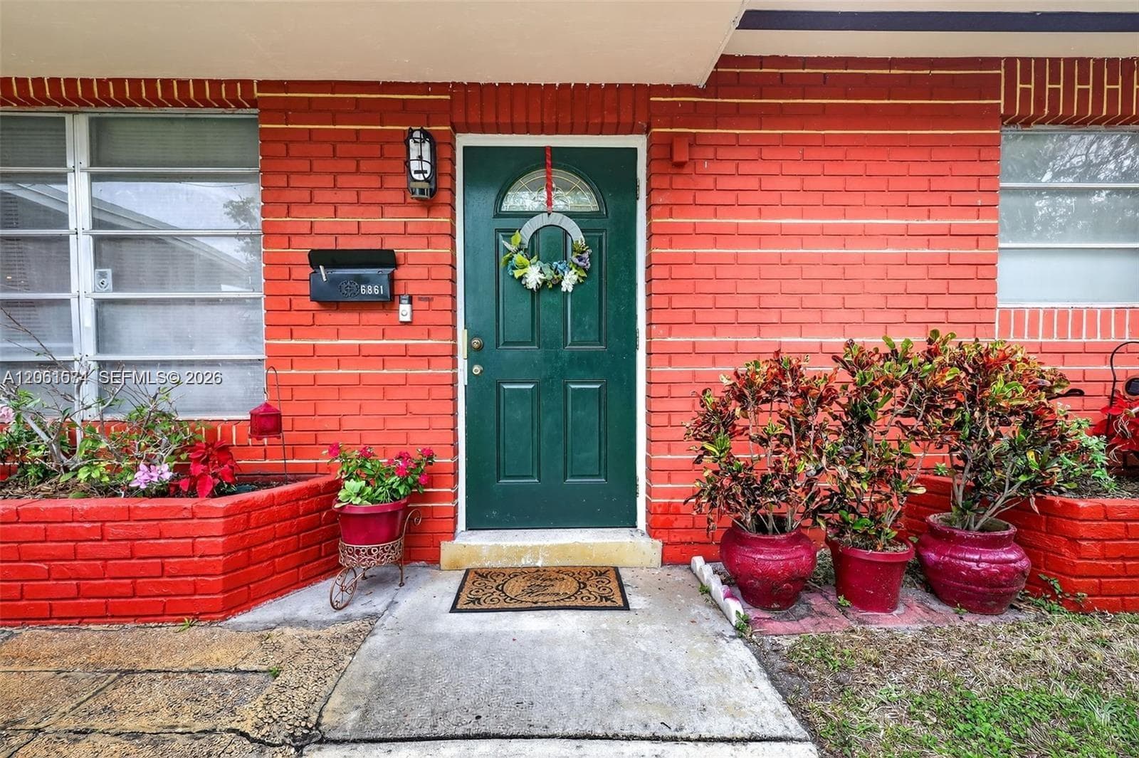 6861 SW 1st Ct, Pembroke Pines, FL 33023 — zdjęcie 2