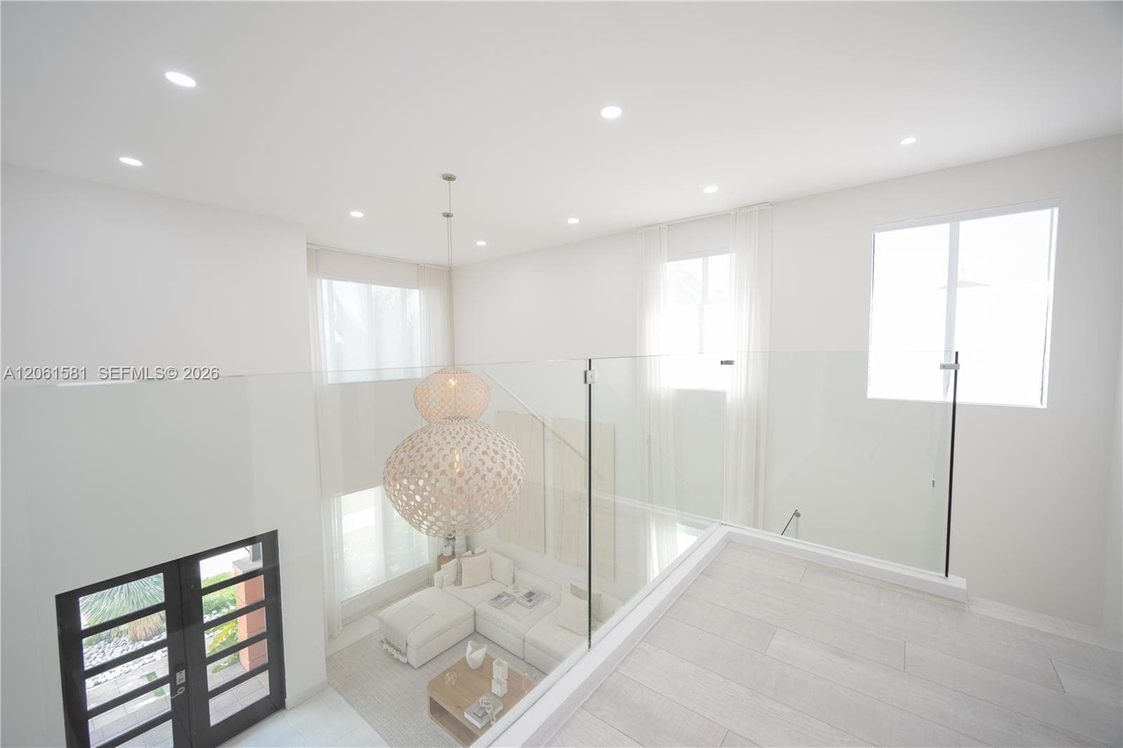 8995 NW 161st Ter, Miami Lakes, FL 33018 — zdjęcie 5