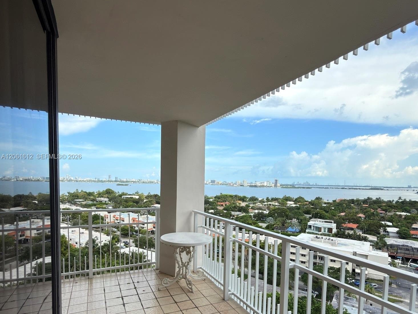 2000 Towerside Ter # 1510, Miami, FL 33138 — zdjęcie 2