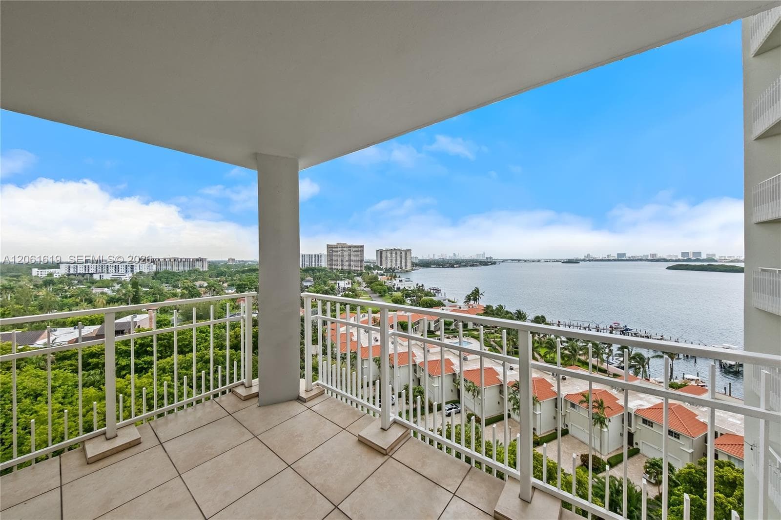 4000 Towerside Ter # 1405, Miami, FL 33138 — zdjęcie 4