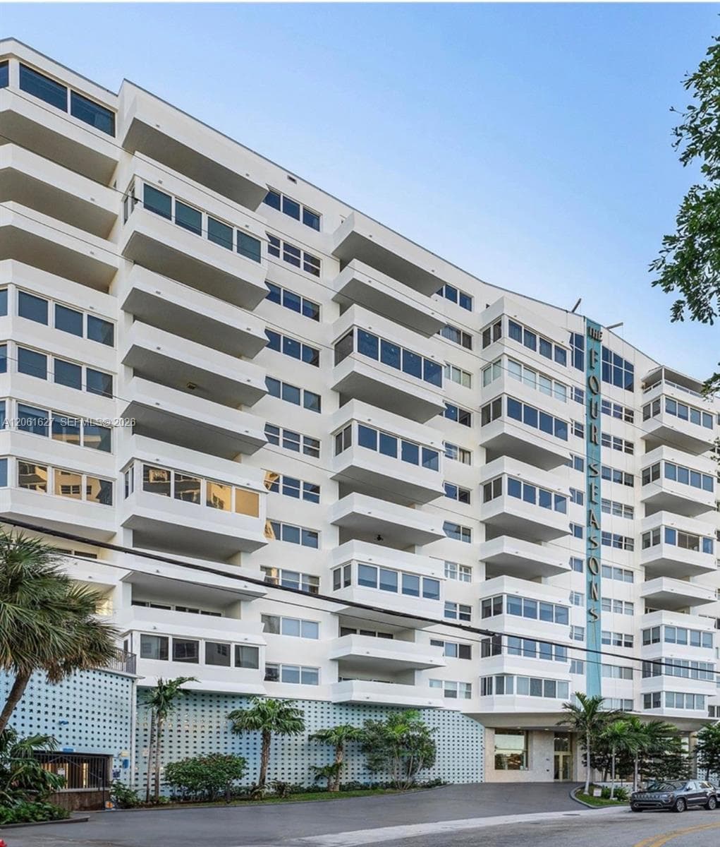 333 Sunset Dr # 108, Fort Lauderdale, FL 33301