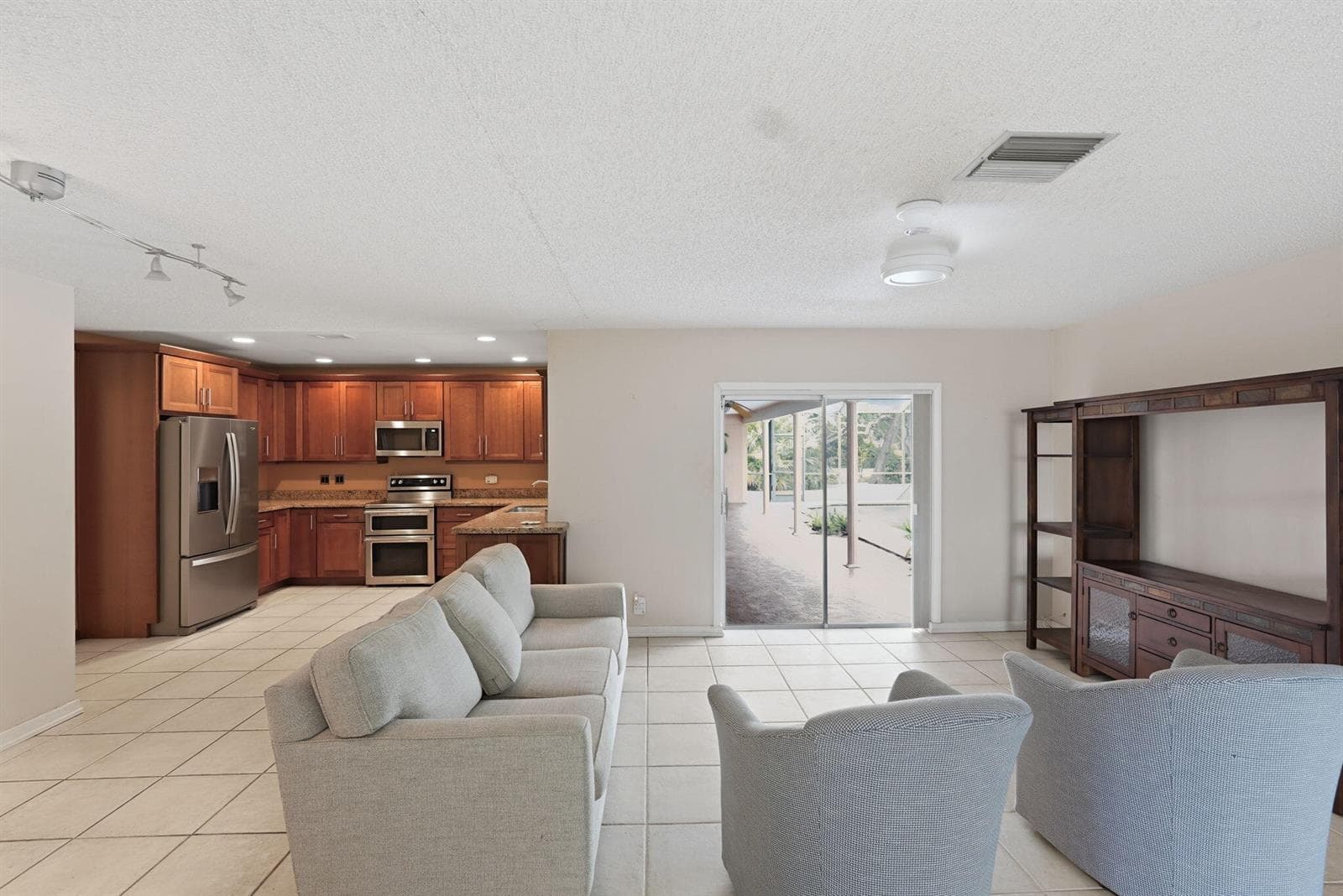 601 NW 71ST Avenue, Plantation, FL 33317 — zdjęcie 3