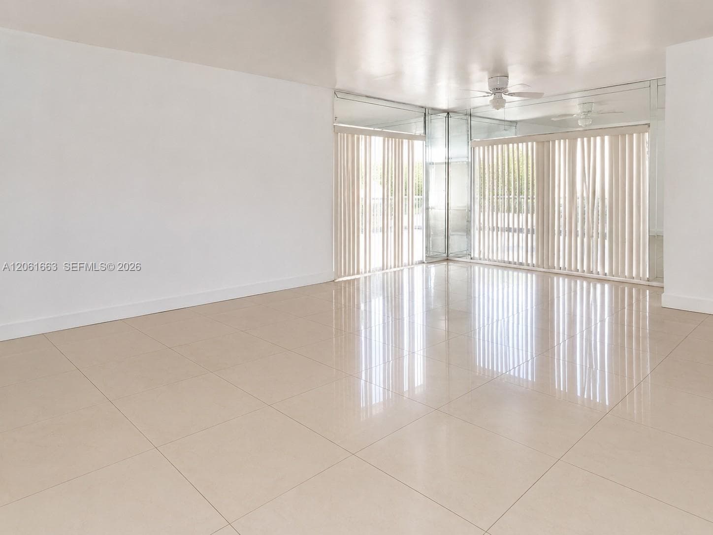 4044 NW 19th St # 401, Lauderhill, FL 33313 — zdjęcie 2
