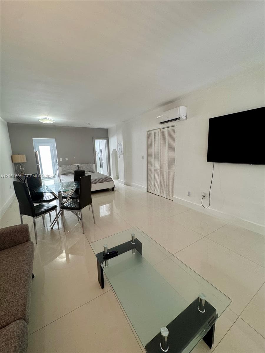 1604 Drexel Ave # 107, Miami Beach, FL 33139 — zdjęcie 2