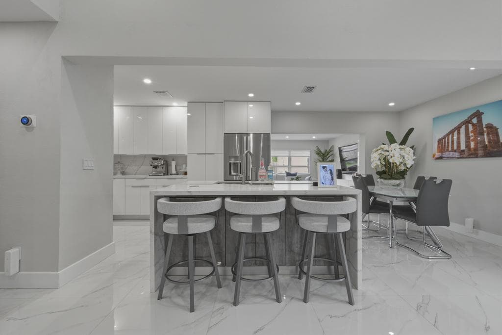 11120 NW 27TH Place, Sunrise, FL 33322 — zdjęcie 2