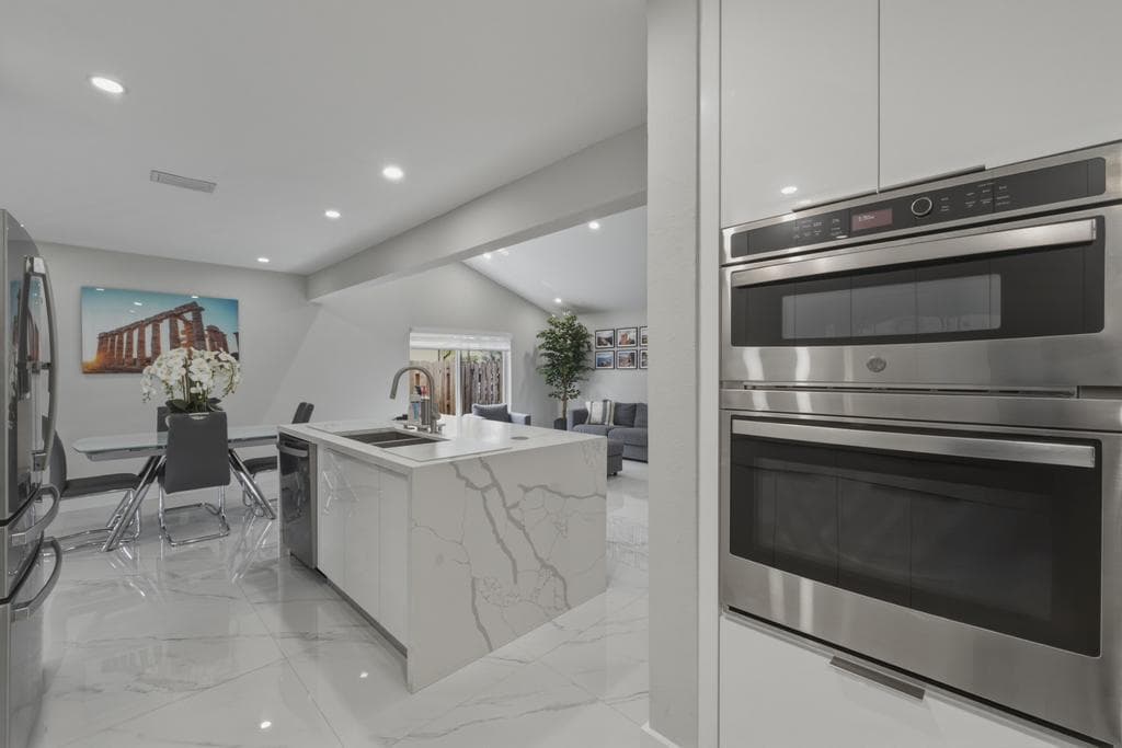 11120 NW 27TH Place, Sunrise, FL 33322 — zdjęcie 4