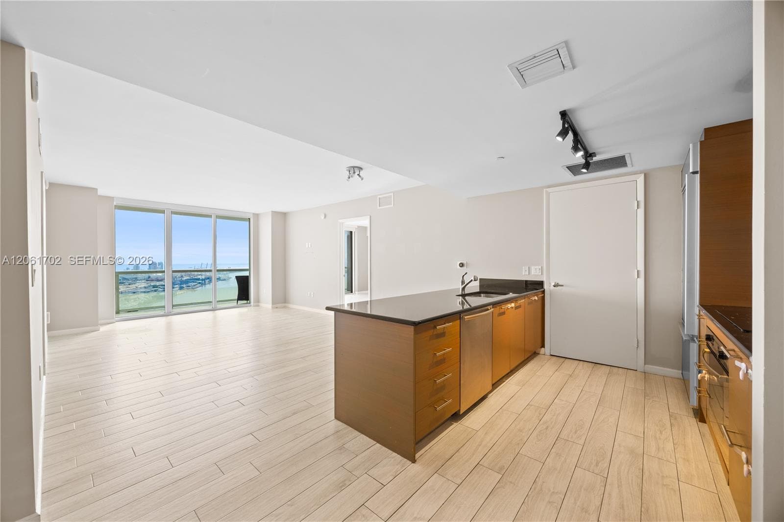 50 Biscayne Blvd # 4706, Miami, FL 33132 — zdjęcie 4