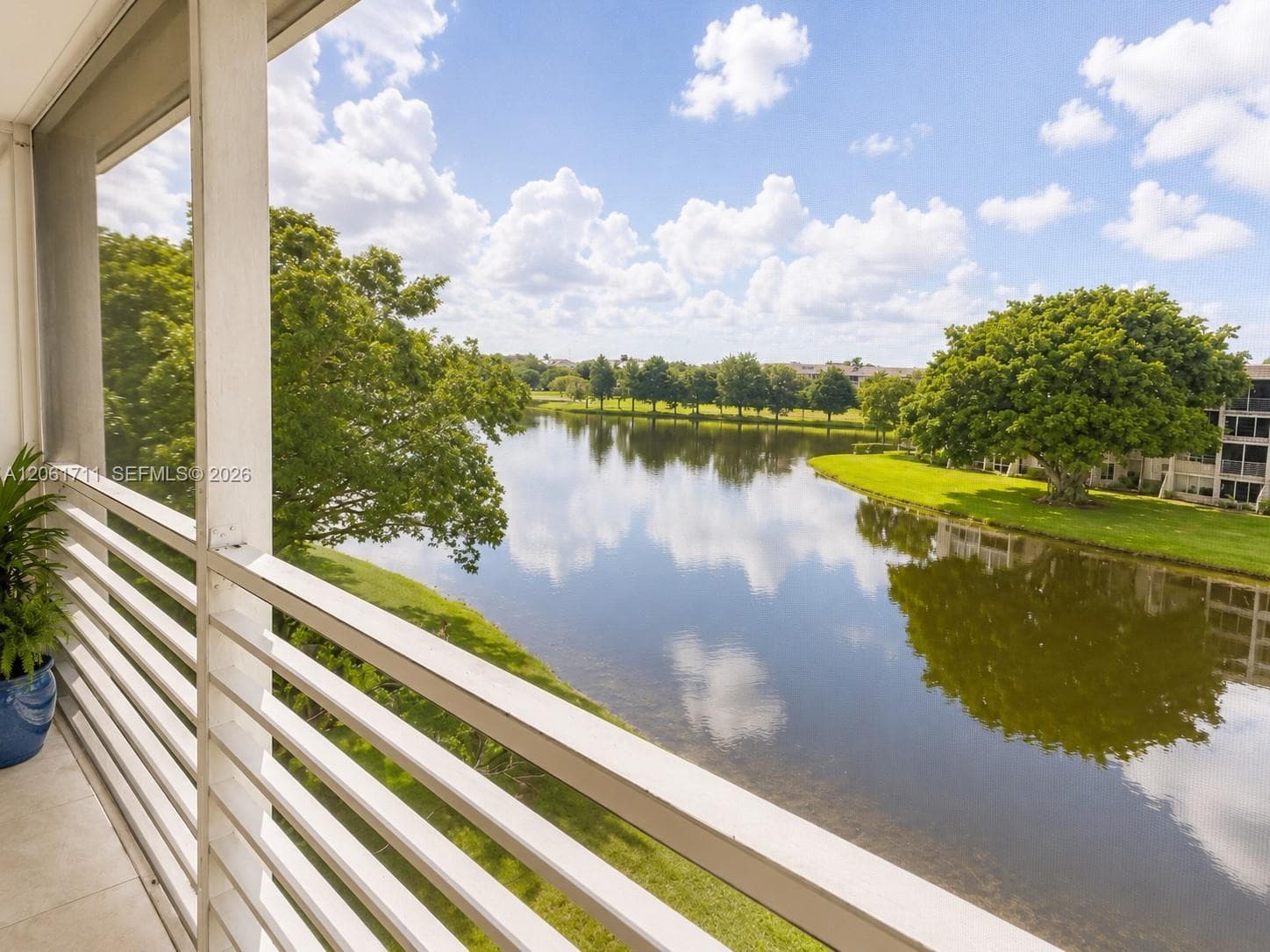 9420 Poinciana Pl # 417, Davie, FL 33324