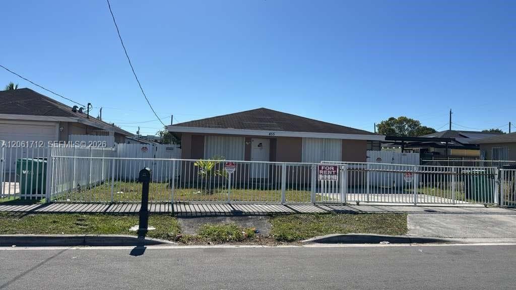455 NW 14th St, Florida City, FL 33034