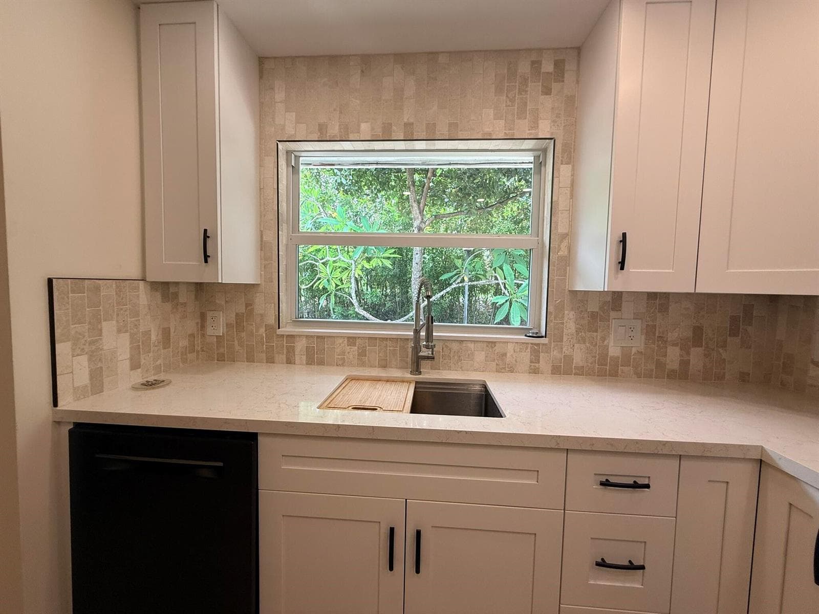 550 SW Natura Avenue, Deerfield Beach, FL 33441 — zdjęcie 4