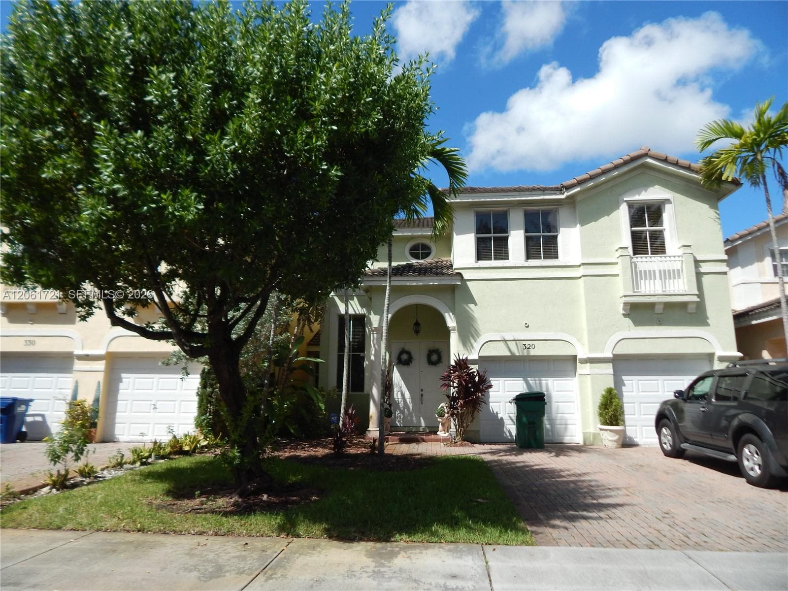 320 SW 87th Ct, Miami, FL 33174