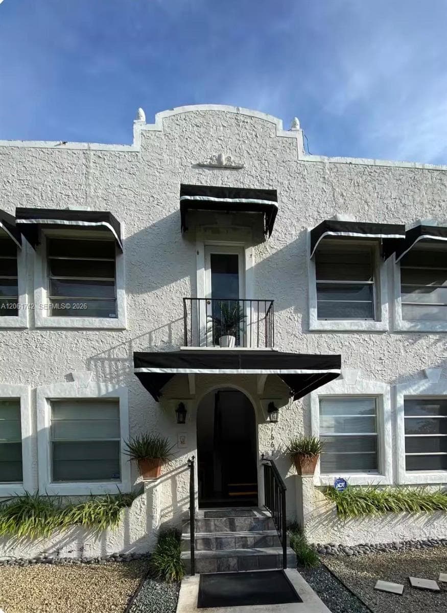 1661 SW 13th St # 3, Miami, FL 33145 — zdjęcie 2