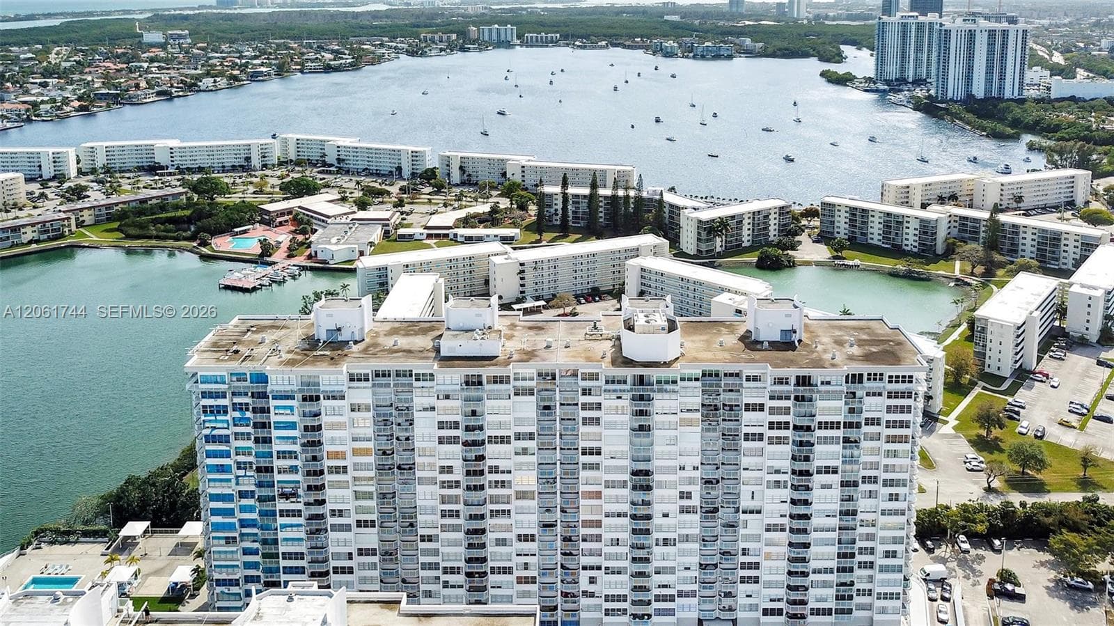 18051 Biscayne Blvd # 801, Aventura, FL 33160 — zdjęcie 2
