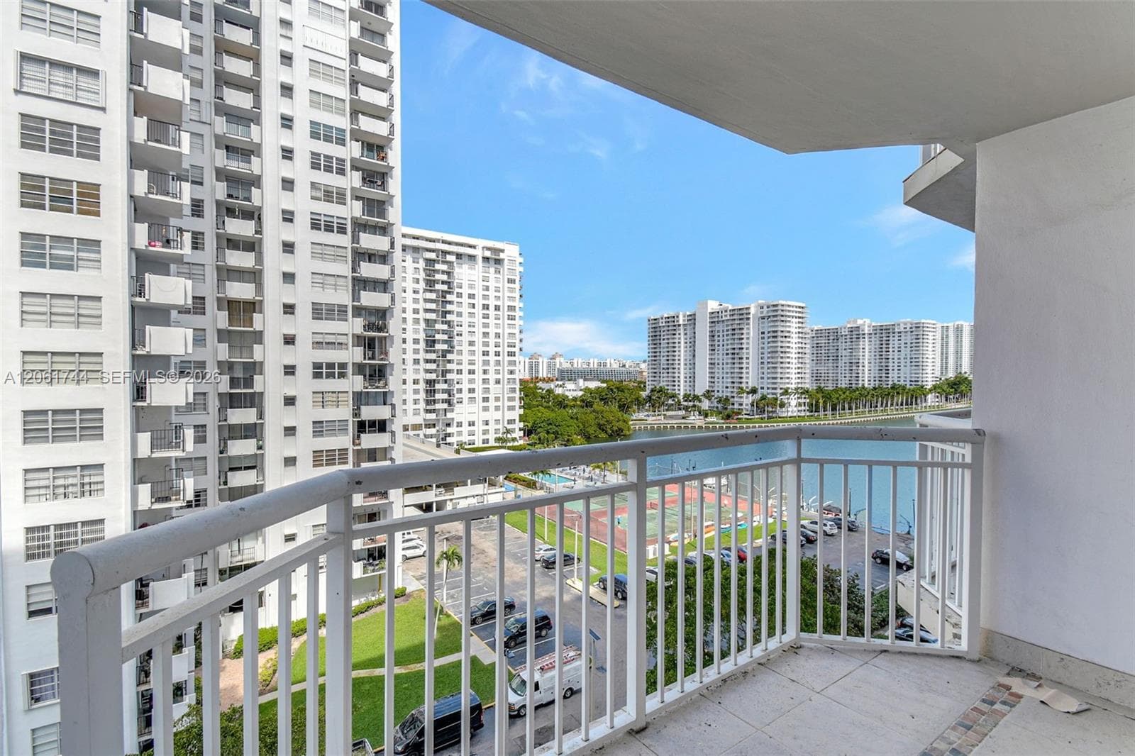 18051 Biscayne Blvd # 801, Aventura, FL 33160 — zdjęcie 3