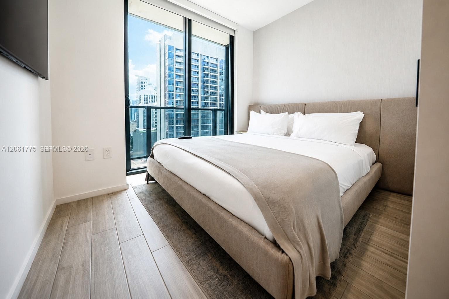 398 NE 5th St # 1615, Miami, FL 33132 — zdjęcie 5