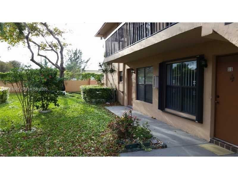 6730 W 26 CT # 12-15, Hialeah Gardens, FL 33016