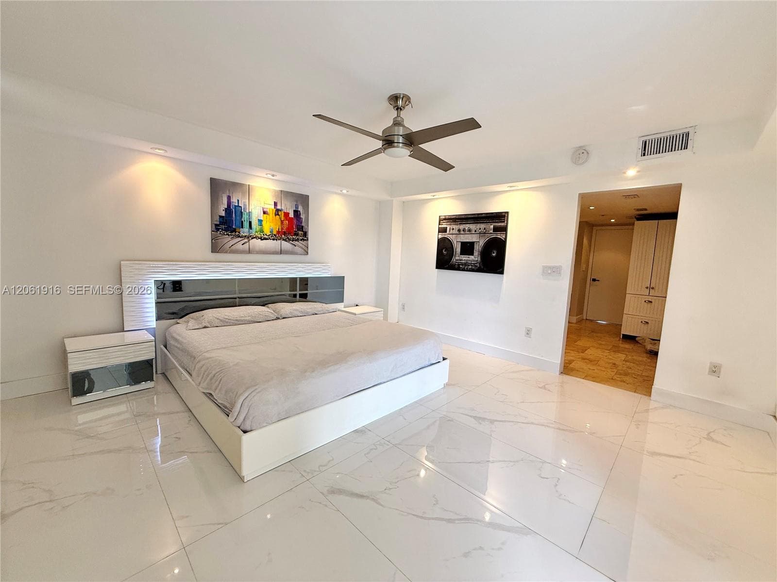 1770 NE 191st St # 717-1, Miami, FL 33179 — zdjęcie 5