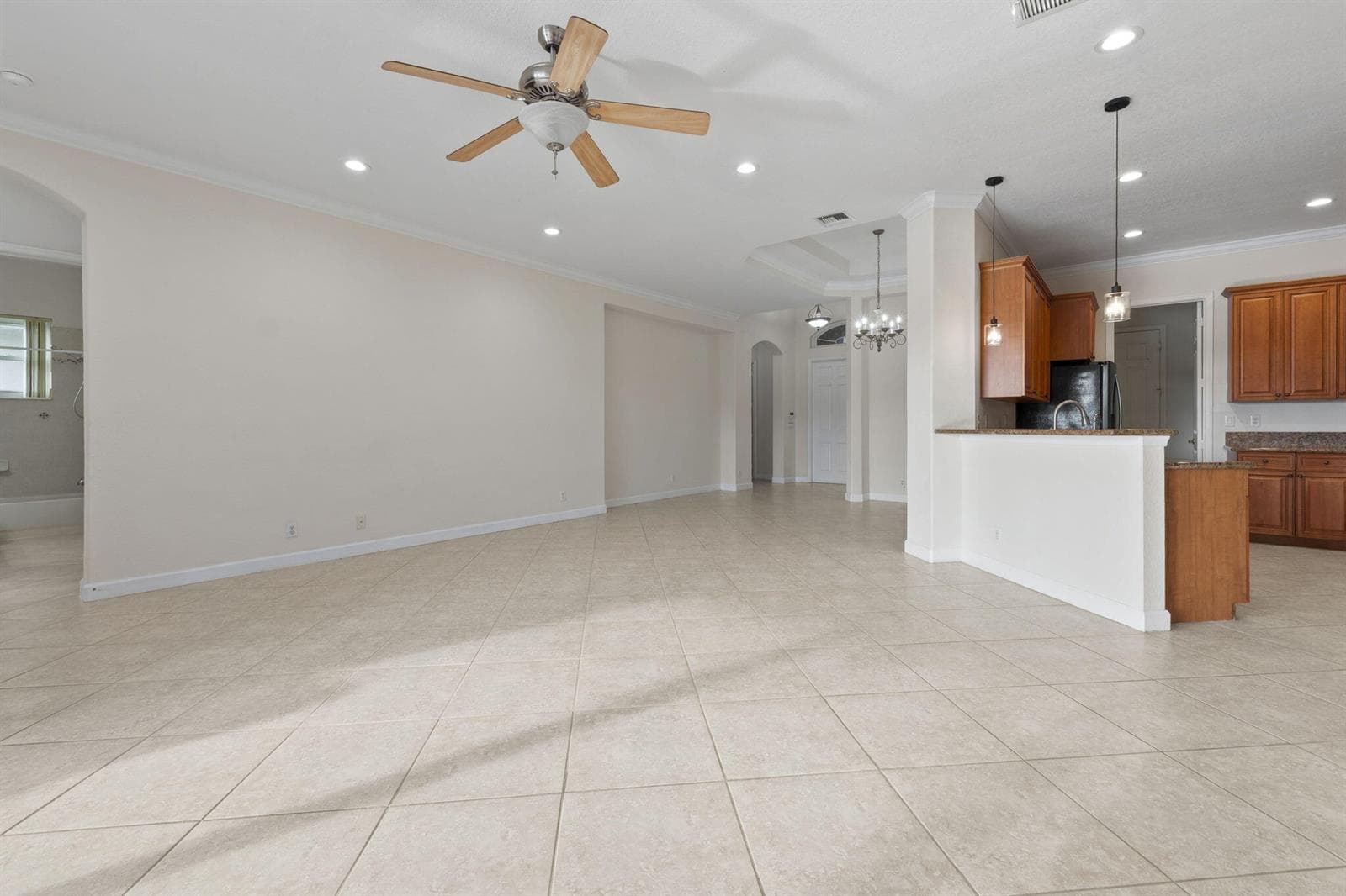 411 NW Sheffield Circle, Port St. Lucie, FL 34983 — zdjęcie 5