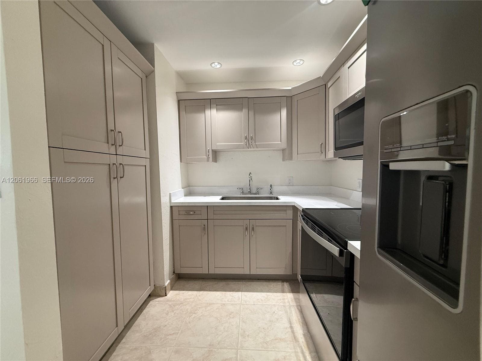 2520 NW 155th St, Miami Gardens, FL 33054 — zdjęcie 4