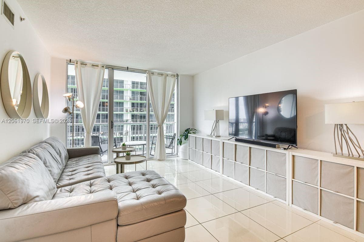 1750 N Bayshore Dr # 1909, Miami, FL 33132 — zdjęcie 2