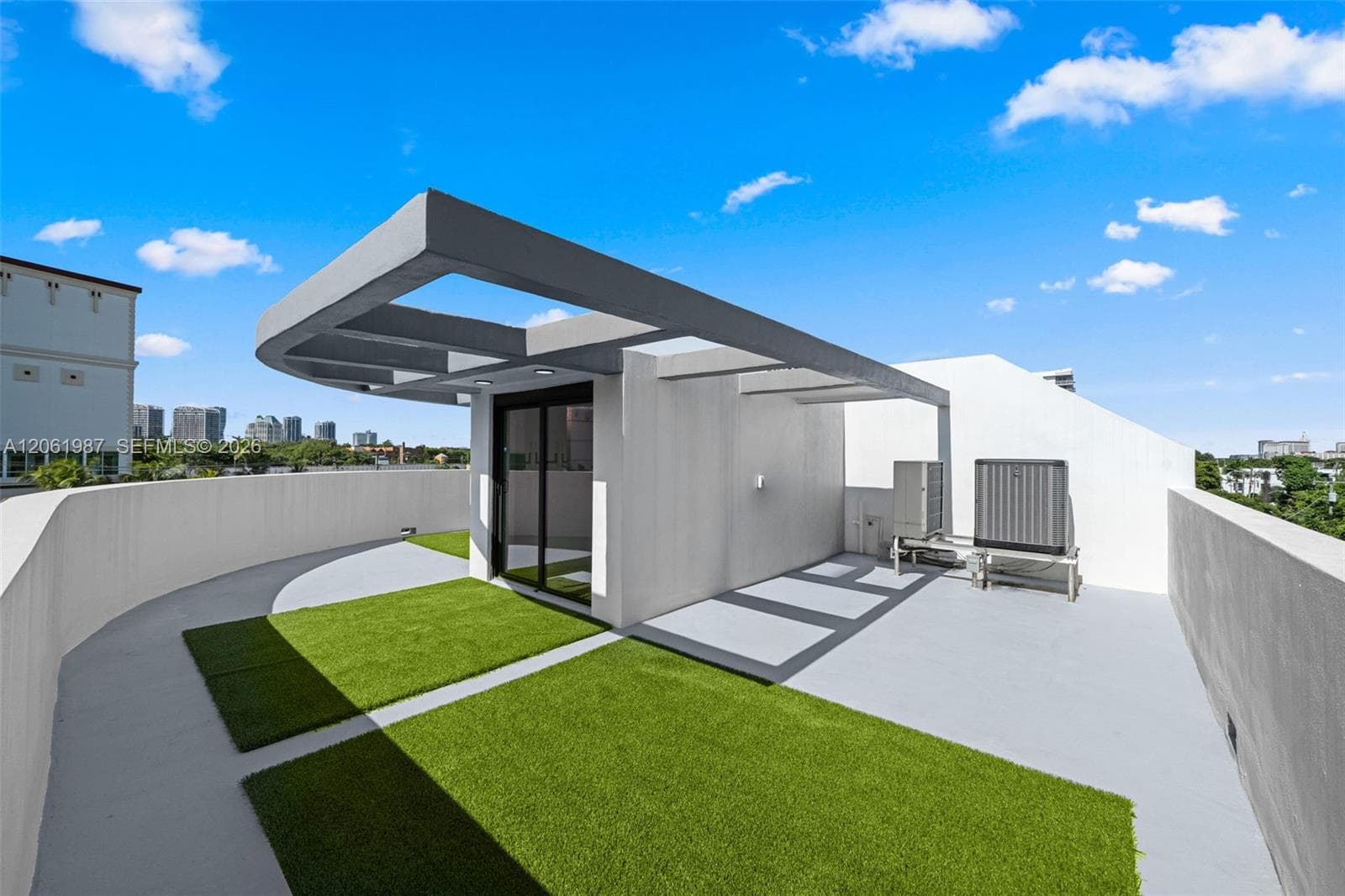2688 SW 25th Ave, Miami, FL 33133 — zdjęcie 3