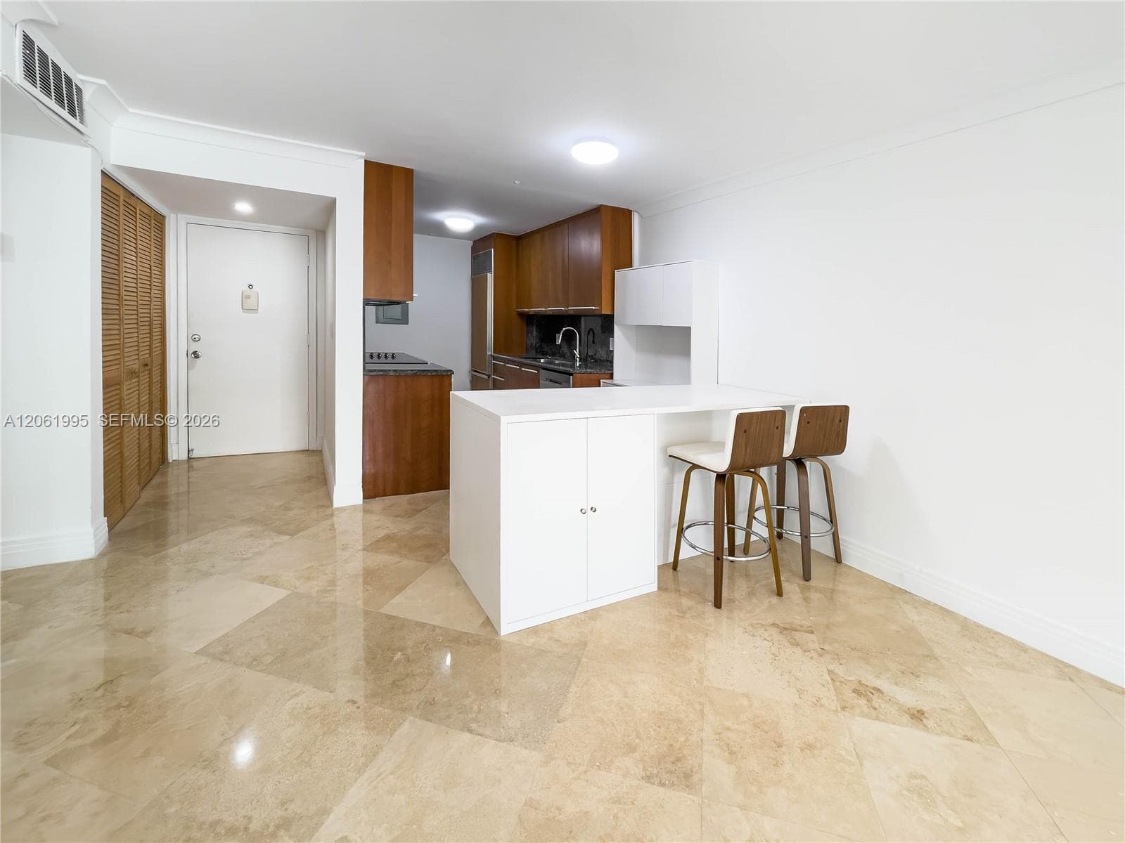 1670 Bay Rd # 2D, Miami Beach, FL 33139 — zdjęcie 3