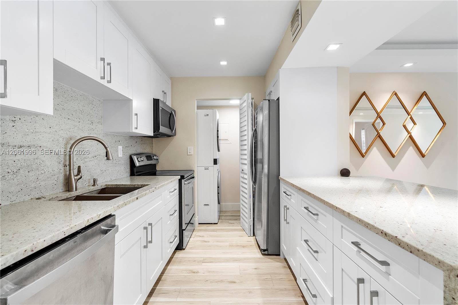 230 Lakeview Dr # 106, Weston, FL 33326 — zdjęcie 3