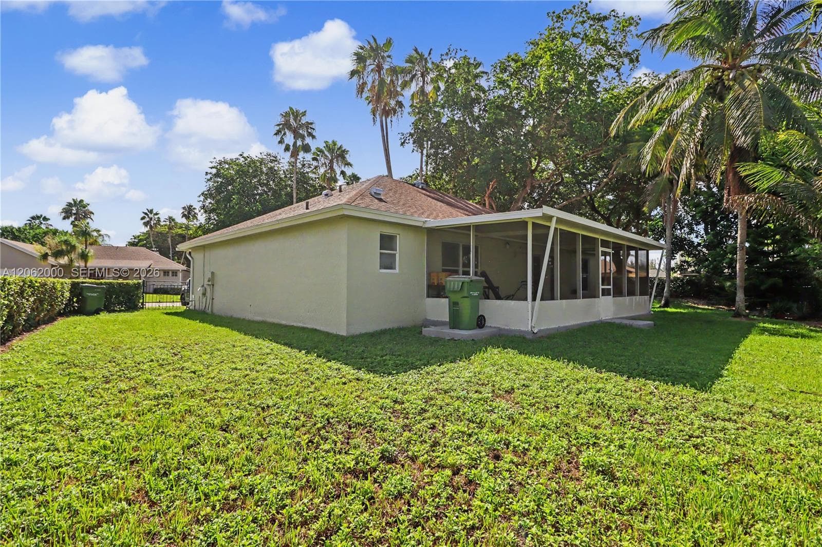 572 SE 18th Dr, Homestead, FL 33033 — zdjęcie 2