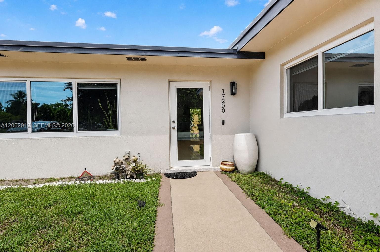 17200 NE 15th Ave, North Miami Beach, FL 33162 — zdjęcie 5