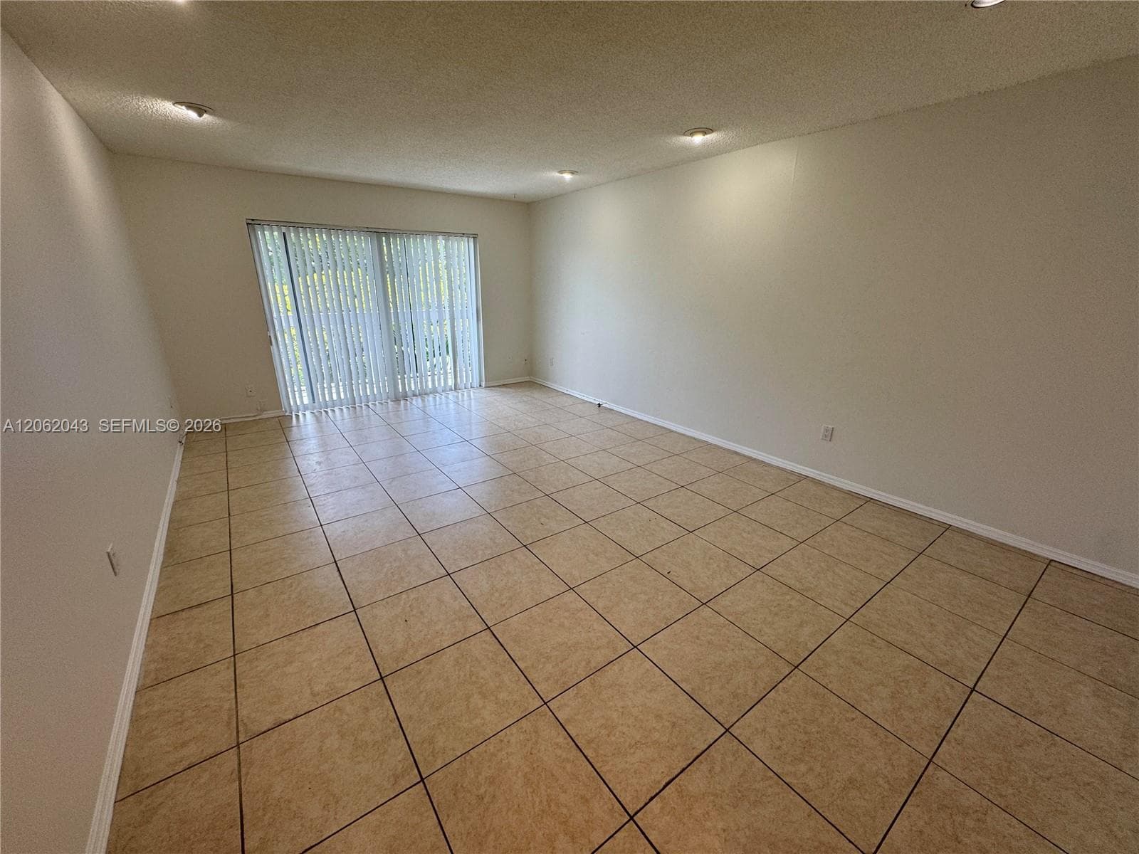 7700 Camino Real # D-407, Miami, FL 33143 — zdjęcie 2