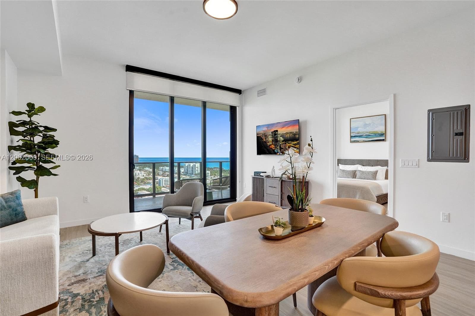 580 72nd St # 1809, Miami Beach, FL 33141 — zdjęcie 4