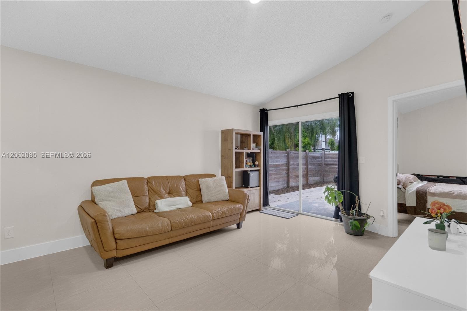 949 SW 7th Pl, Florida City, FL 33034 — zdjęcie 3