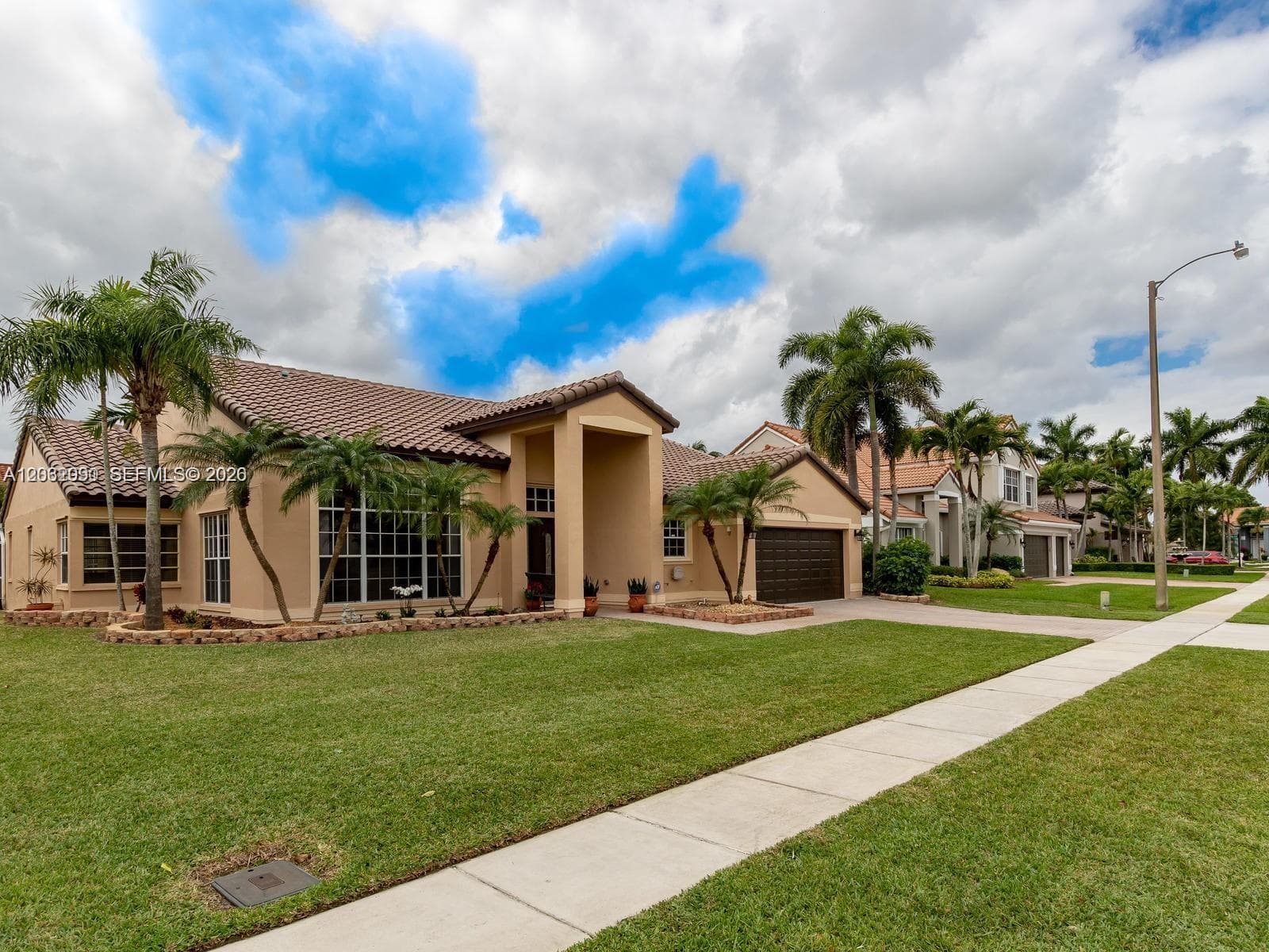 19334 NW 12th St, Pembroke Pines, FL 33029 — zdjęcie 2