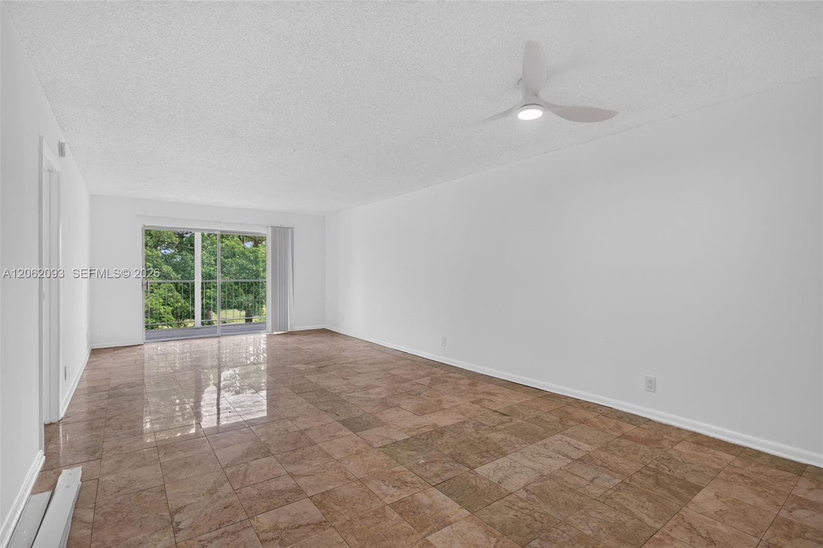 6080 NW 44th St # 410, Lauderhill, FL 33319 — zdjęcie 2