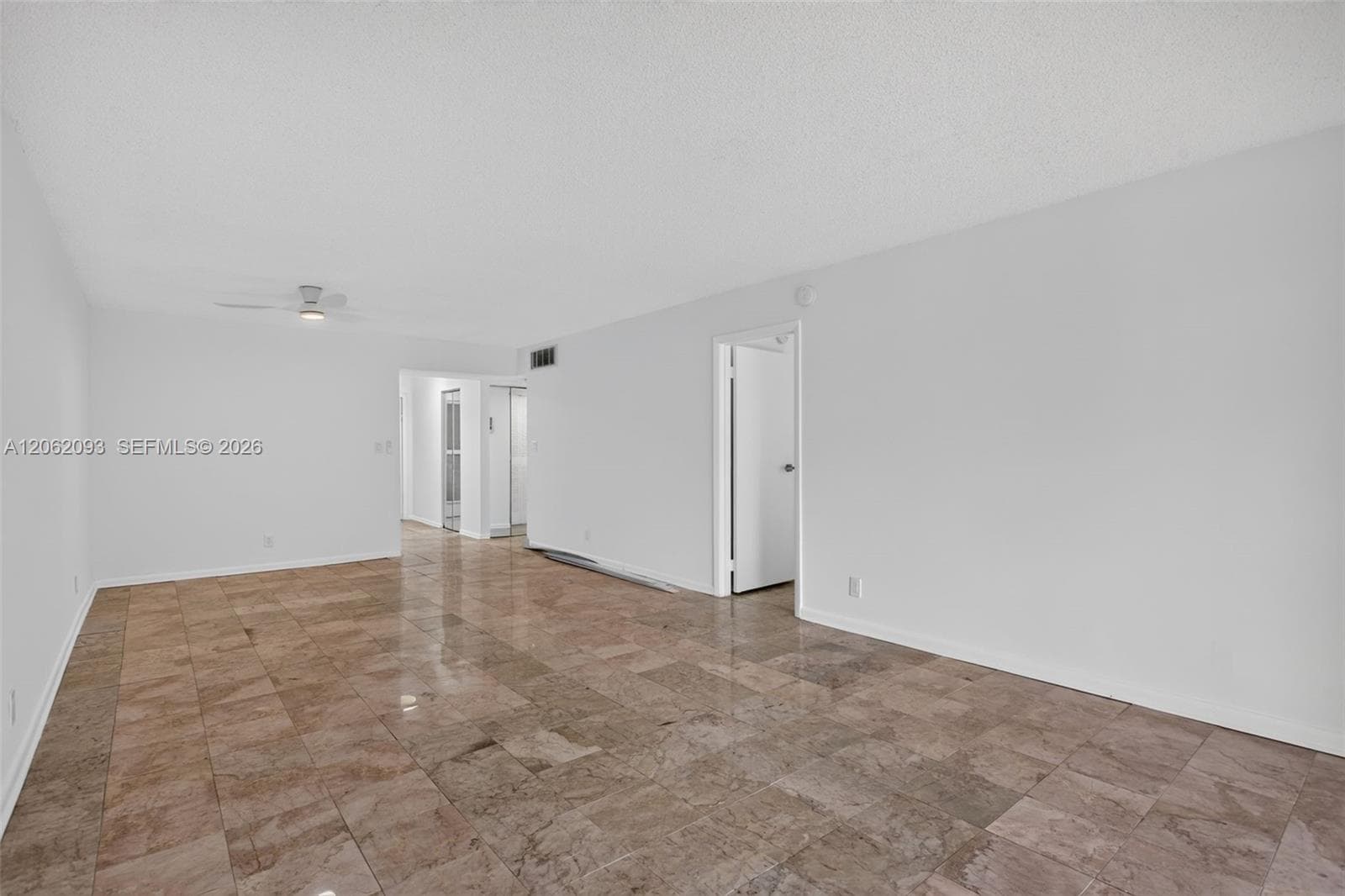 6080 NW 44th St # 410, Lauderhill, FL 33319 — zdjęcie 3
