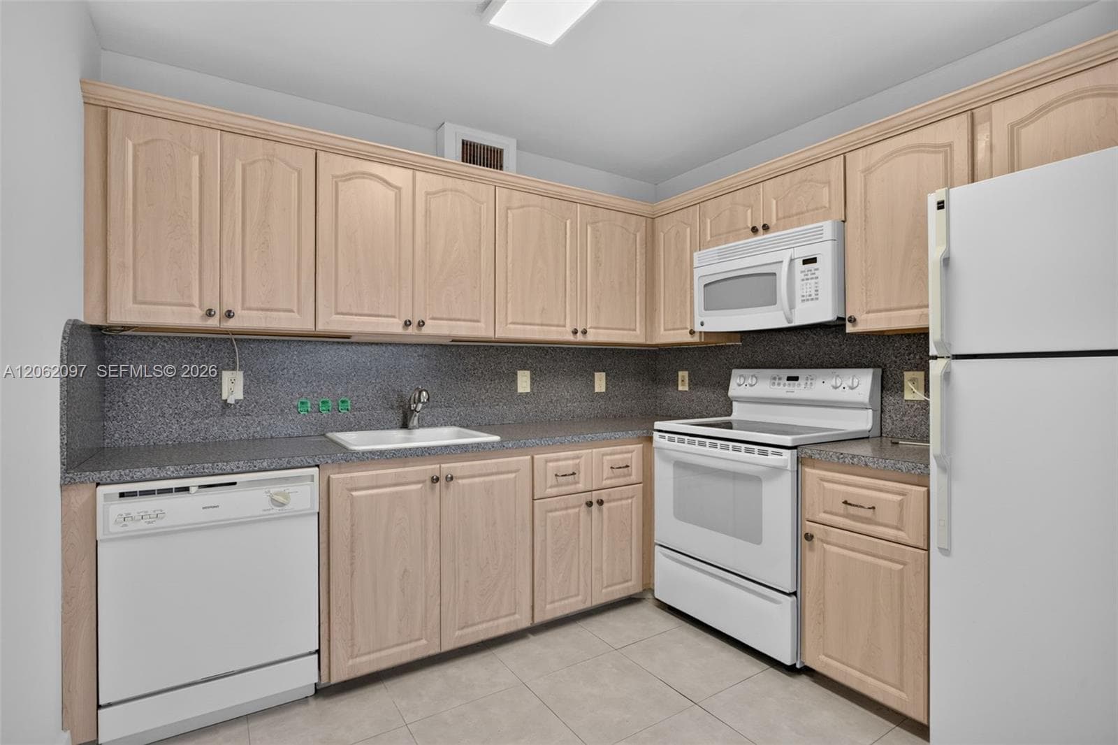 1903 Bermuda Cir # D2, Coconut Creek, FL 33066 — zdjęcie 4