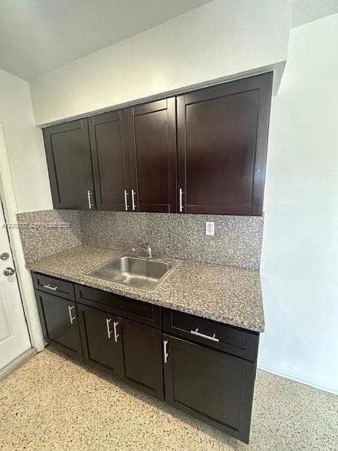 6430 W Flagler St # 6, Miami, FL 33144 — zdjęcie 5