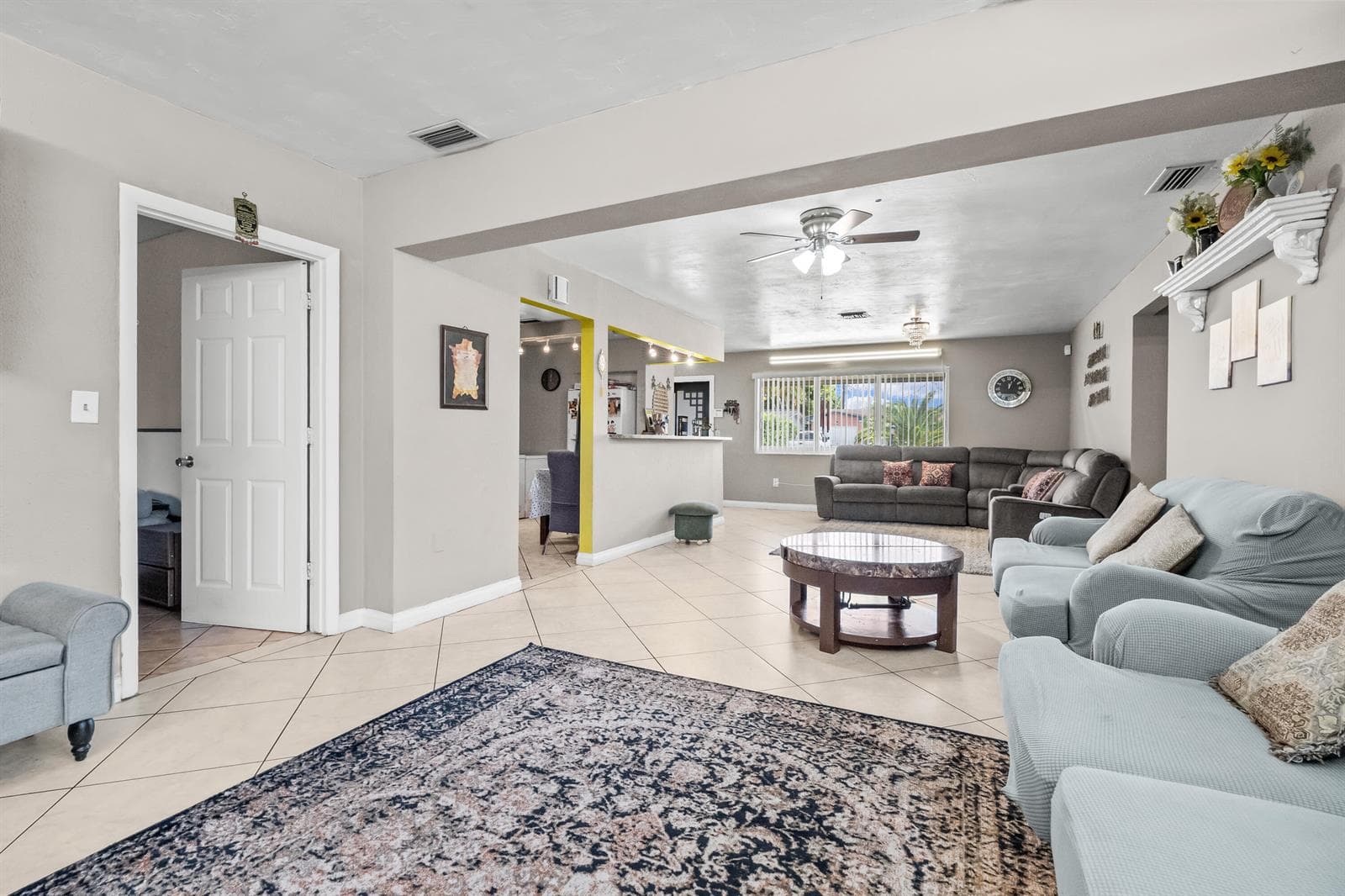 8460 NW 15TH Street, Pembroke Pines, FL 33024 — zdjęcie 4