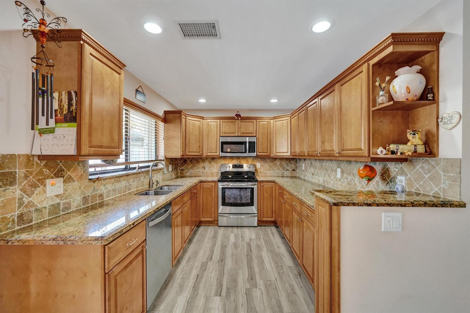9355 NW 18TH Drive, Plantation, FL 33322 — zdjęcie 3