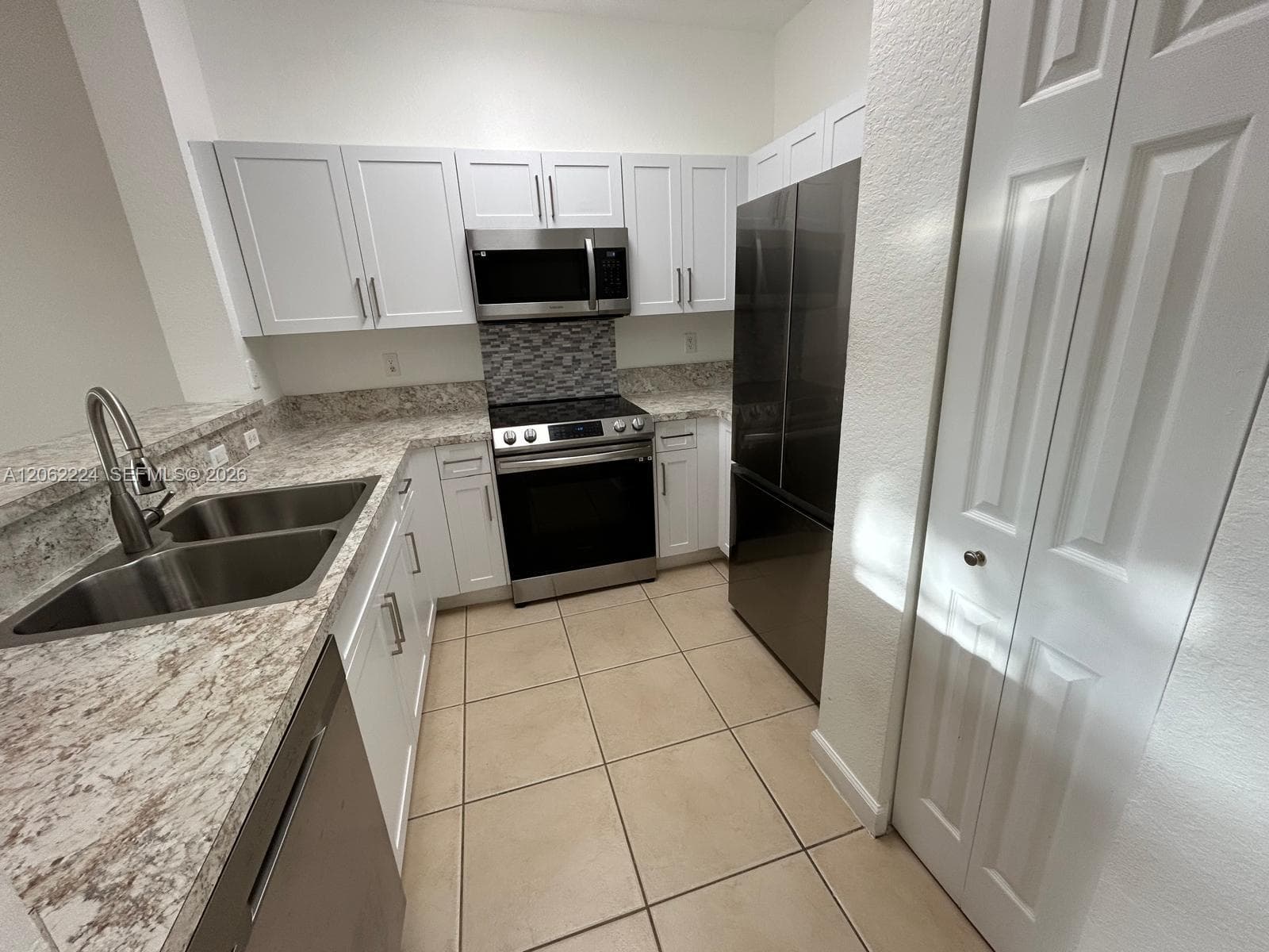 9257 SW 227th St # 26, Cutler Bay, FL 33190 — zdjęcie 5
