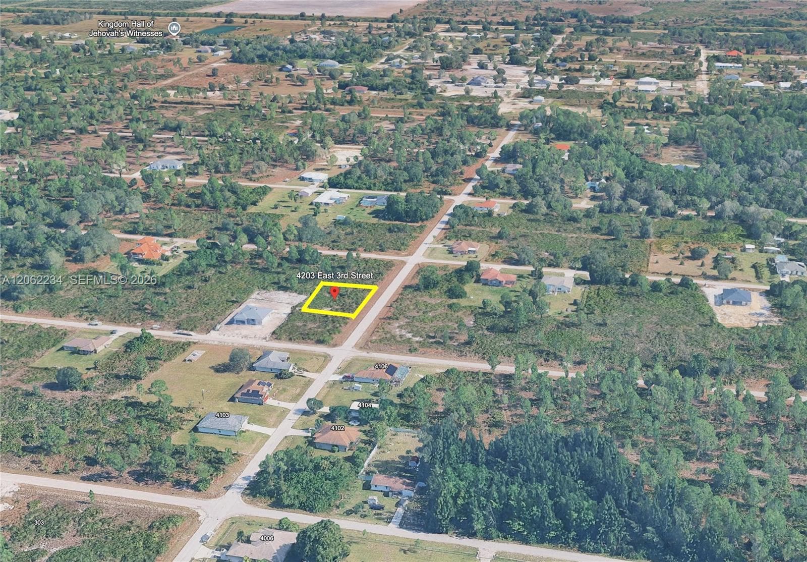 4203 E 3rd St, Lehigh Acres, FL 33936 — zdjęcie 2